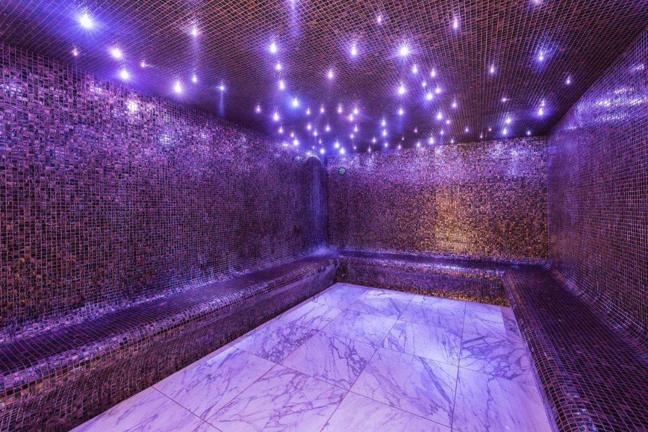Fahrenheit Seven Courchevel Hotell Eksteriør bilde